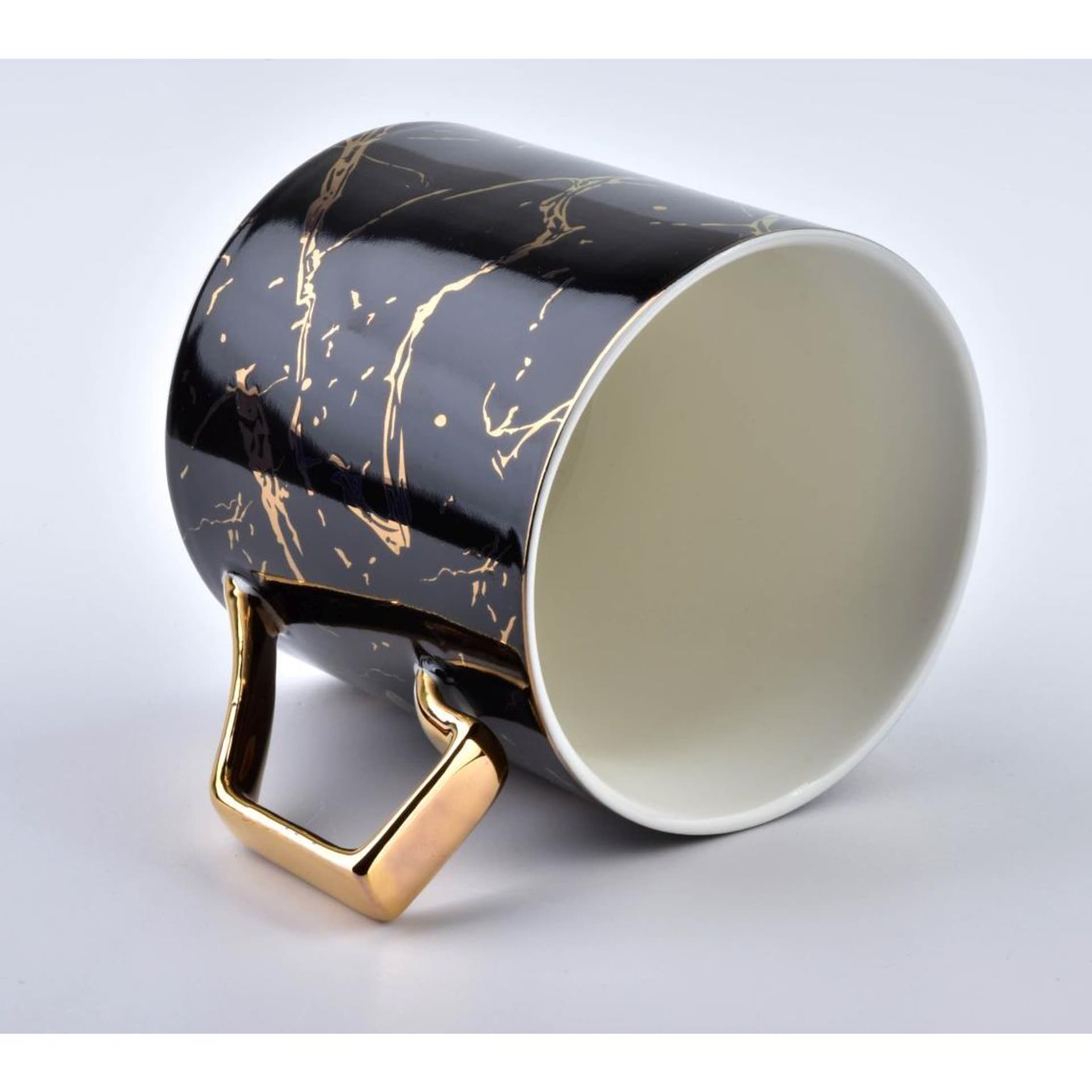 

Kubek porcelanowy Cristie Black 360 ml