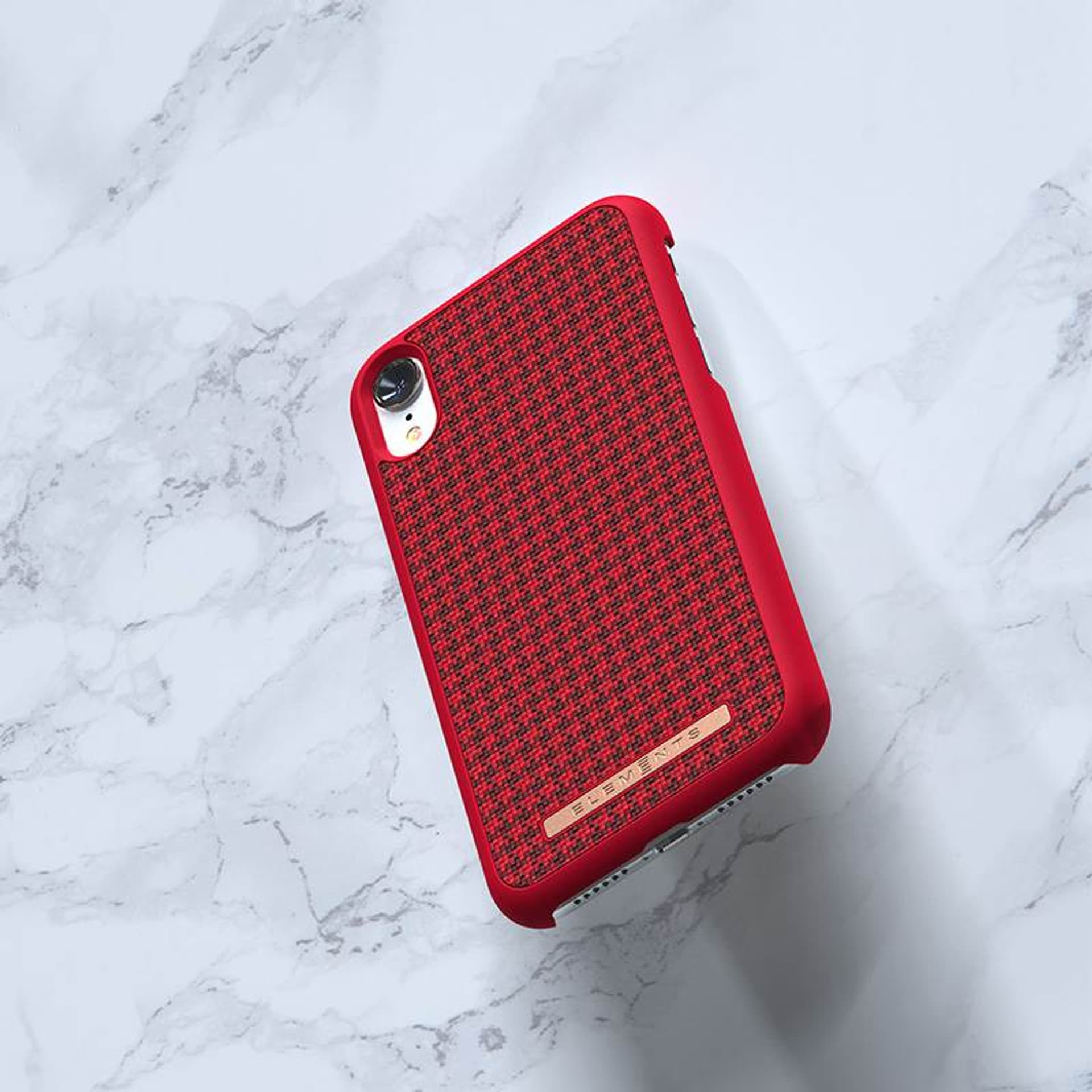 

Nordic Elements Saeson Idun - Materiałowe etui iPhone XR (Red)