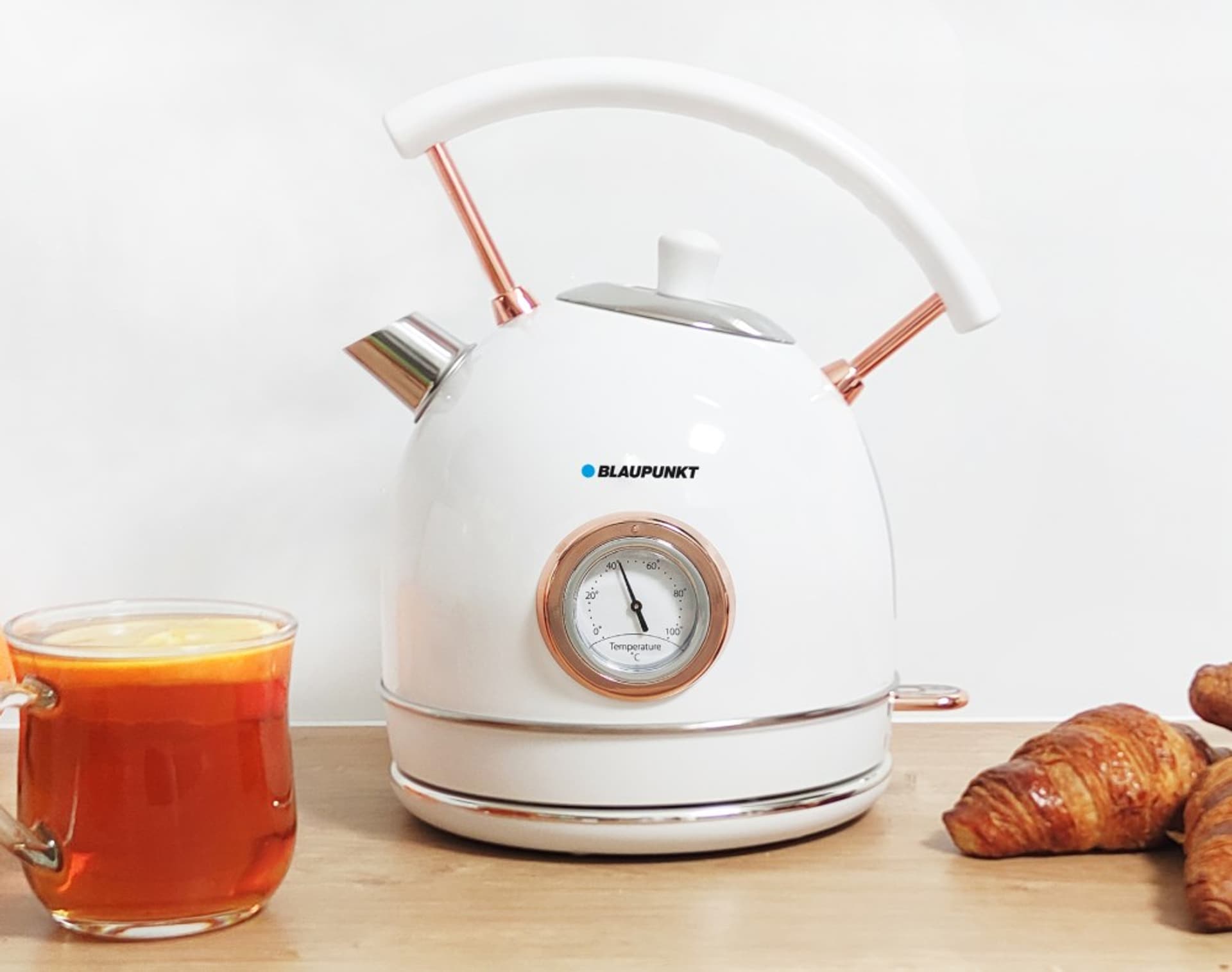 

Czajnik elektryczny Blaupunkt EKS802WH, 1,8L, 3000W, biały