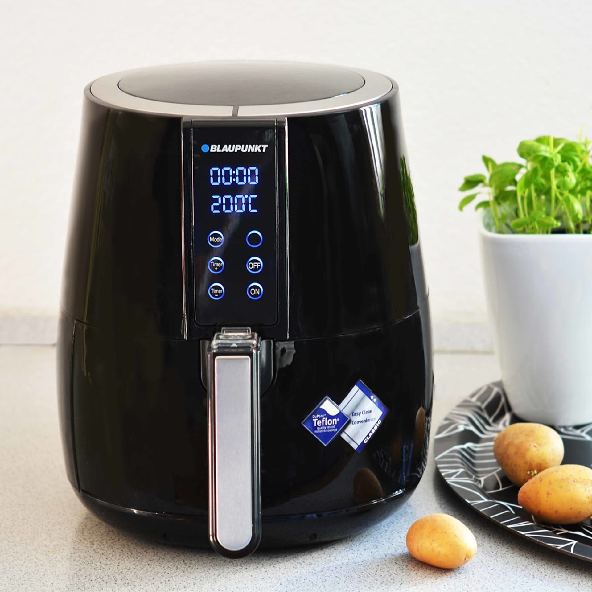 

Frytownica Blaupunkt AFD-501 (beztłuszczowa; 4 l; 2,5 kg; 1500W; czarny)