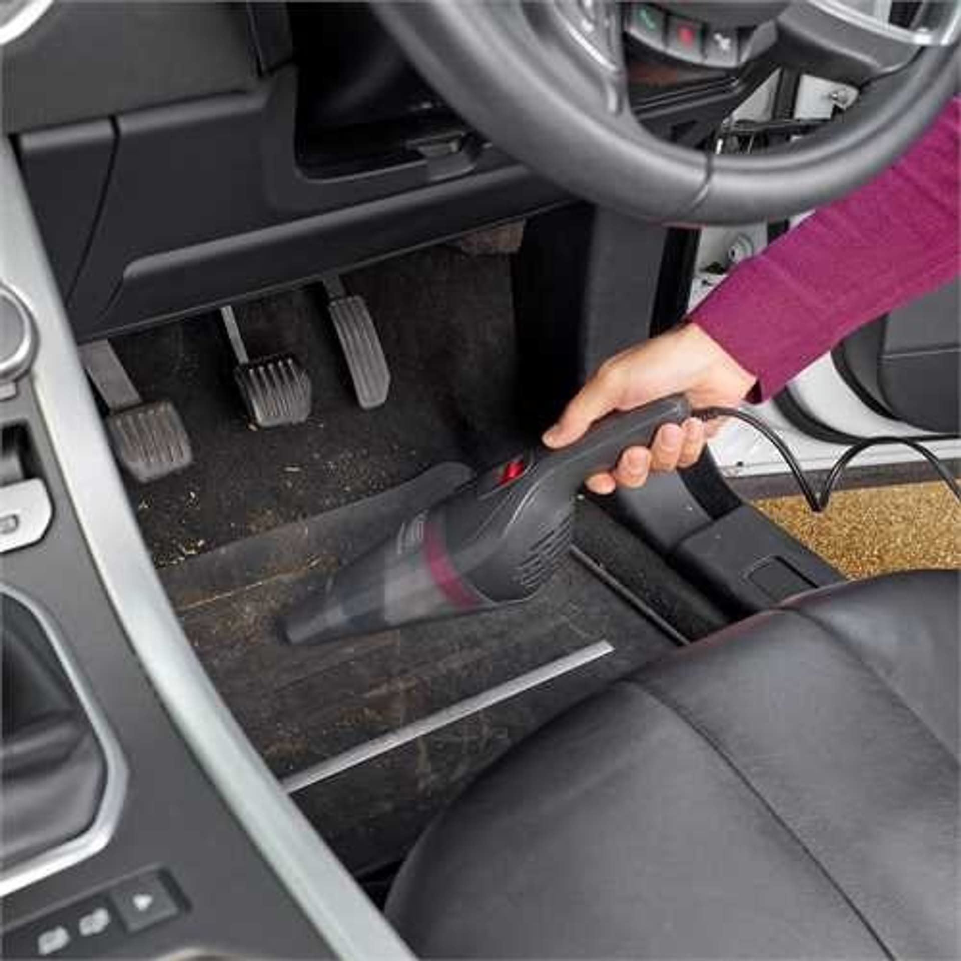 

Odkurzacz samochodowy 12V NVB12AVA BLACK&DECKER