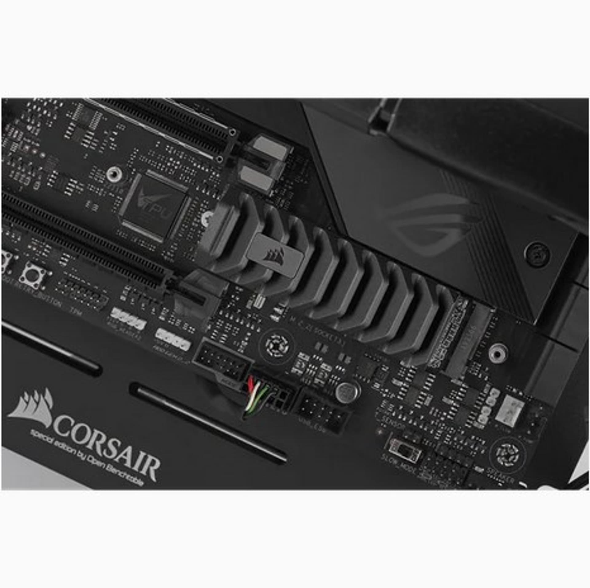 

Dysk SSD Corsair MP600 PRO XT M.2 1TB PCIe Gen.4