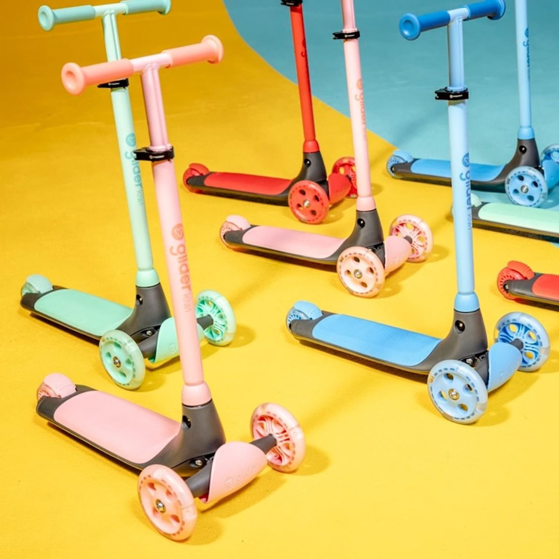 

Yvolution YGlider KIWI Hulajnoga - czerwona