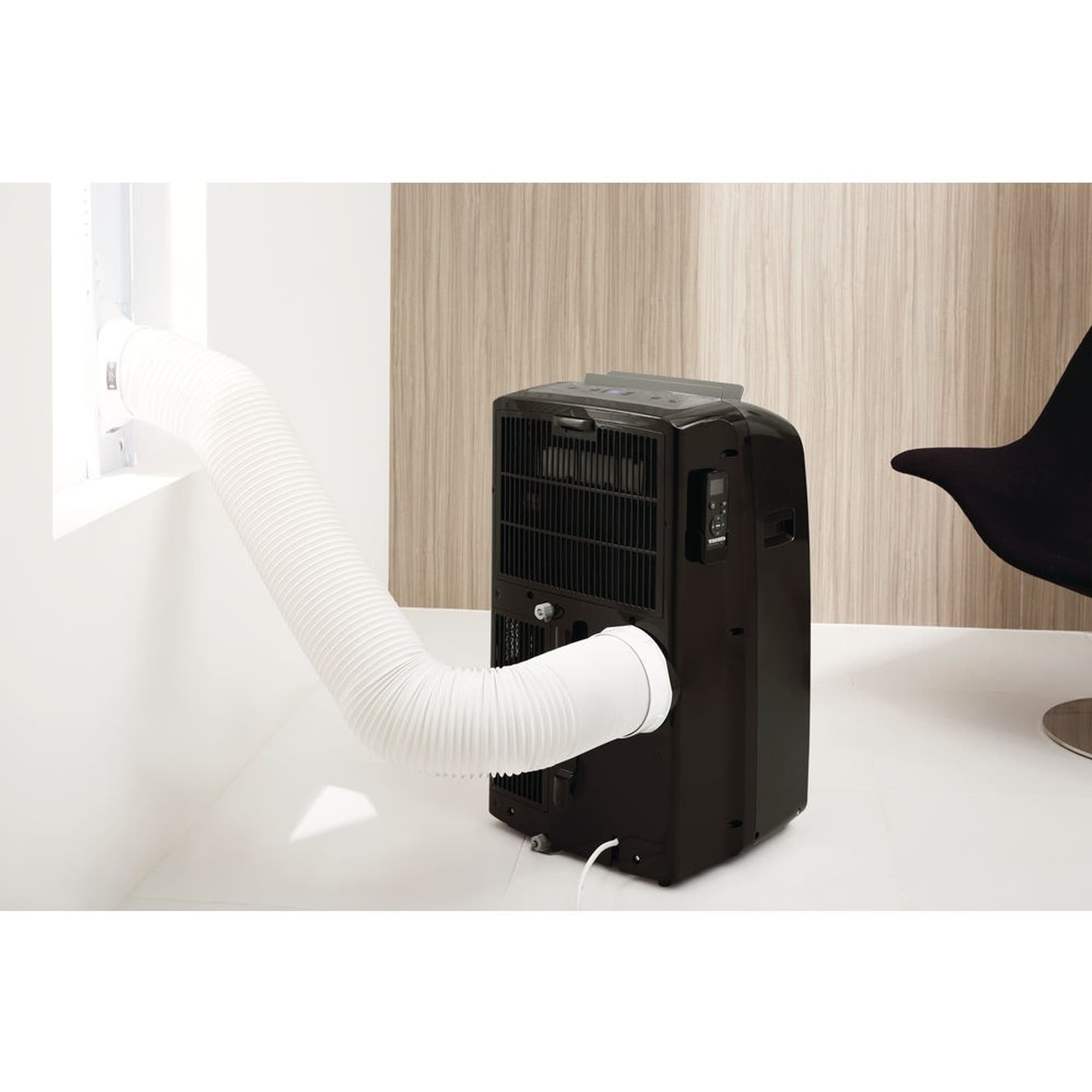 

Klimatyzator przenośny WHIRLPOOL PACB29HP