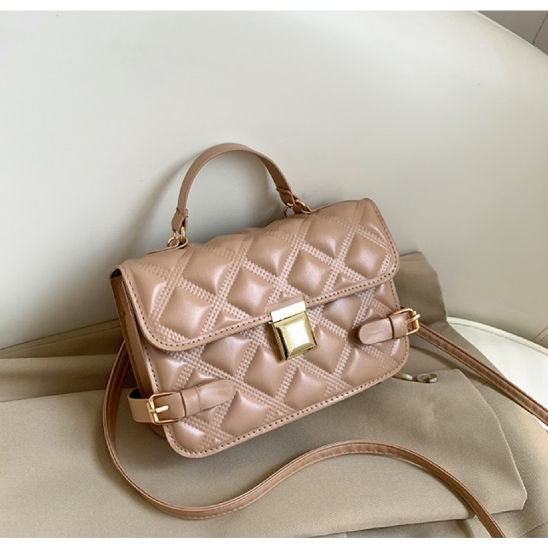 

Elegancka Torebka damska KREM T236K
