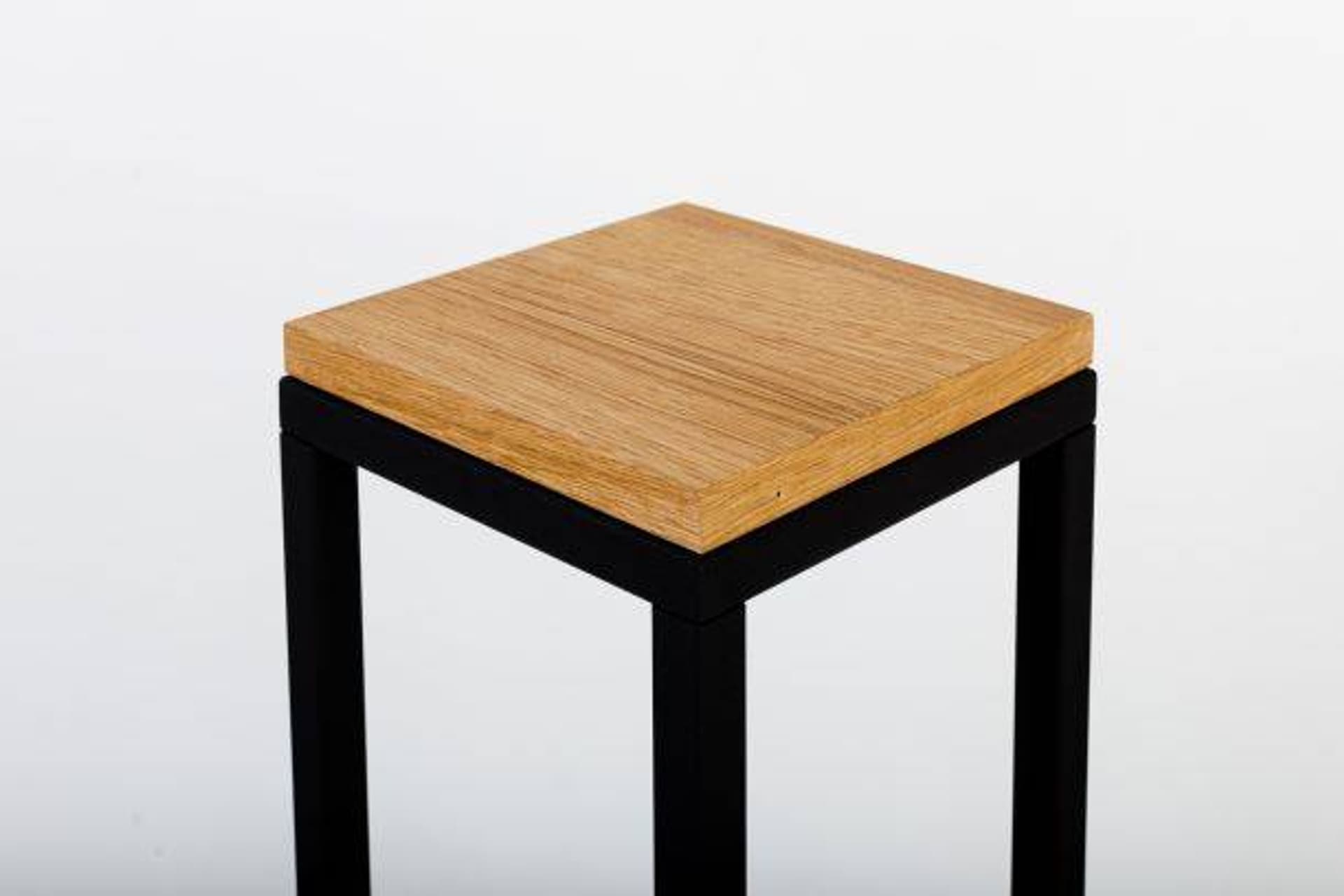 

Kwietnik Laval S Black Oak 20x20x62