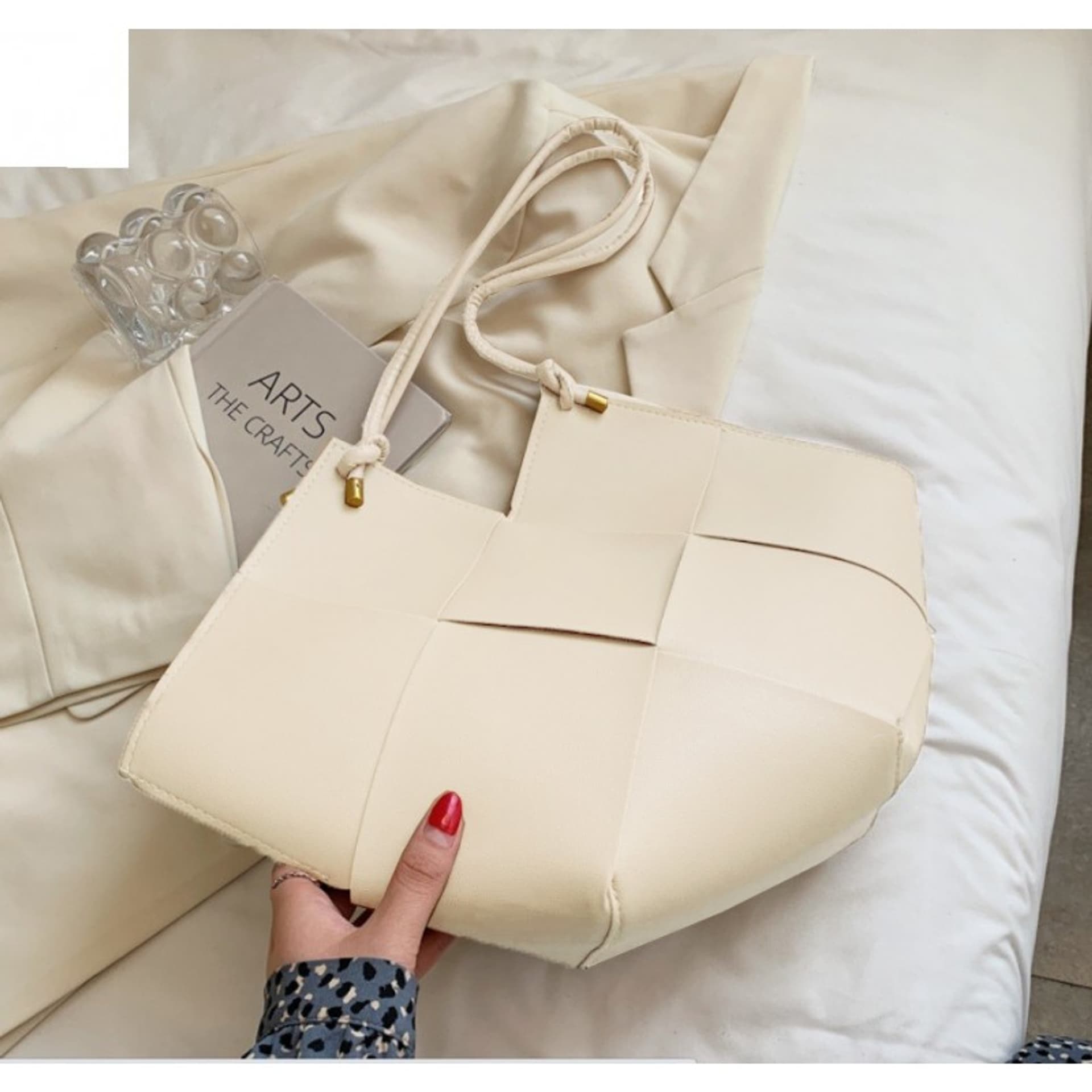 

Elegancka Torebka damska KREM T239K