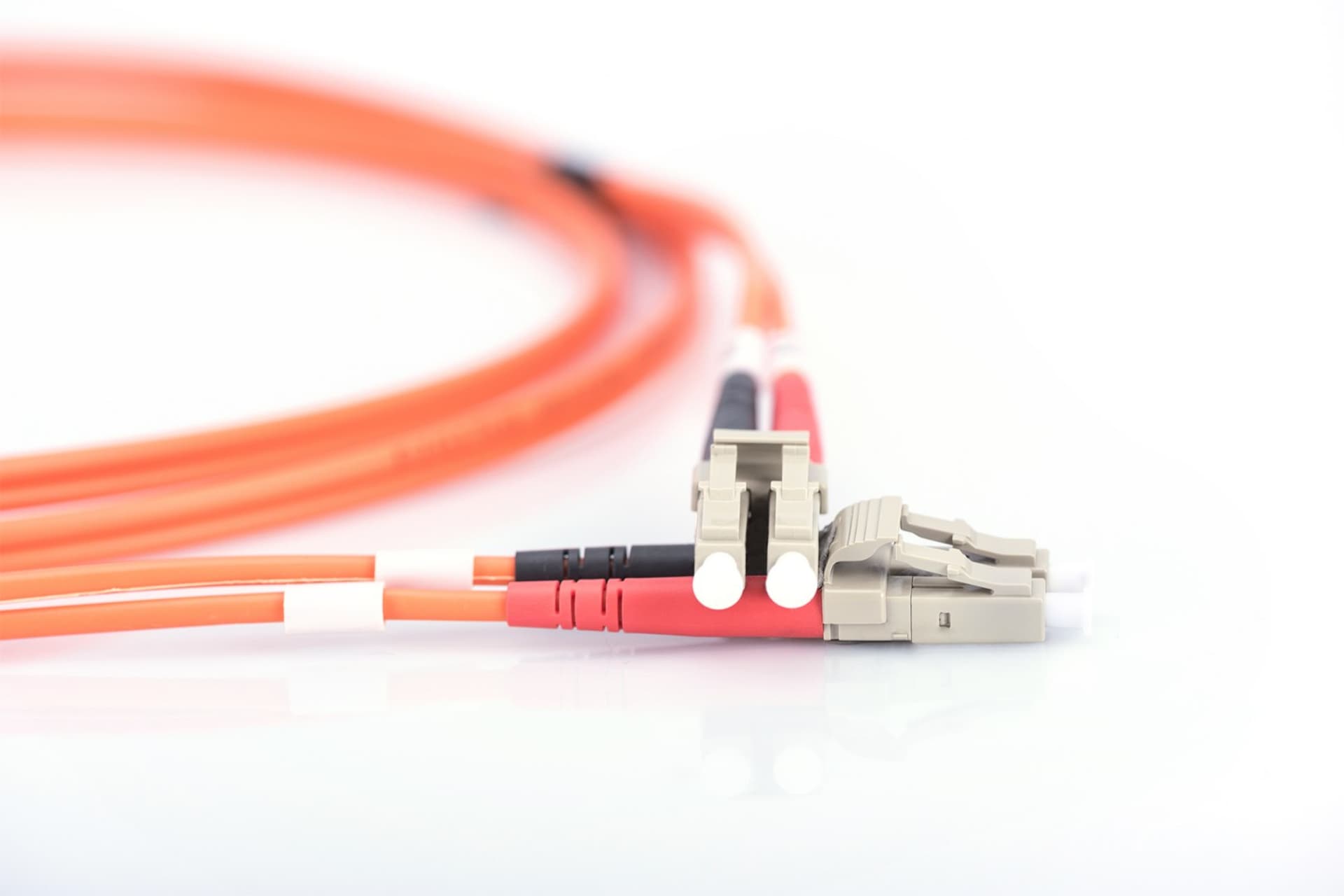 

Digitus FO Patch Cord, Duplex, LC to LC MM OM2 50/125 , 2 m