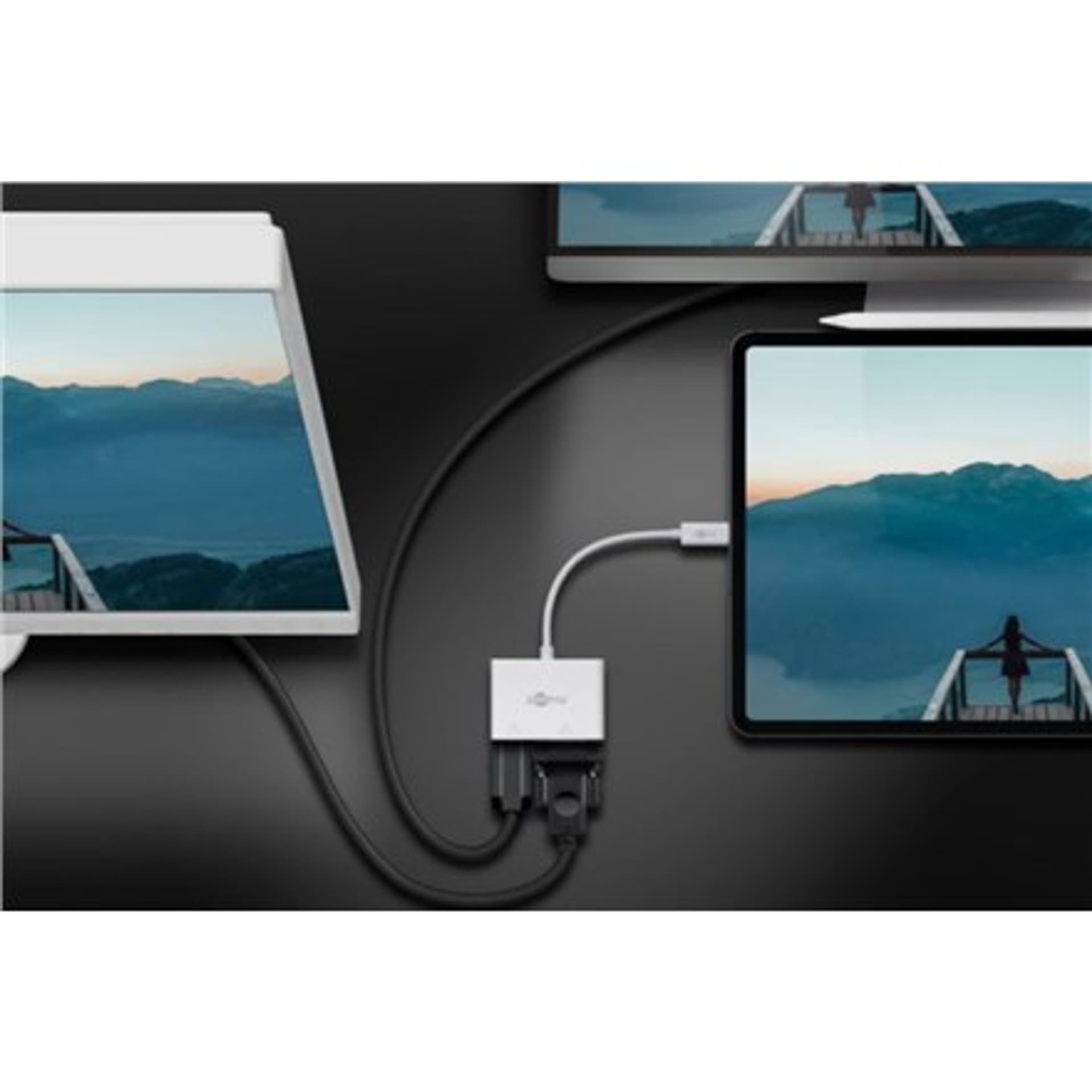 

Goobay USB-C Multiport Adapter HDMI+VGA 52430 White