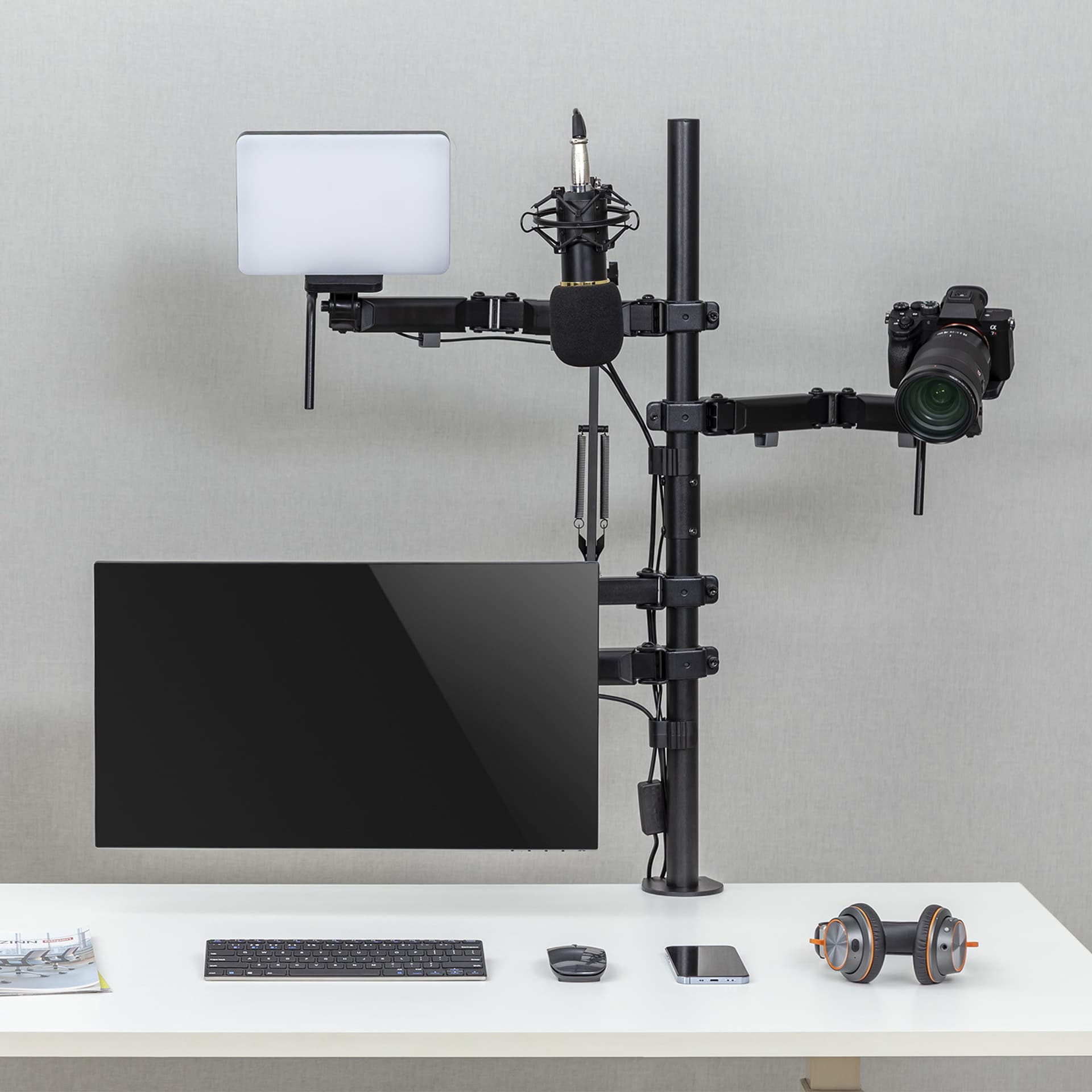 

Uchwyt na monitor mikrofon kamerę i naświetlacz All-In-One Studio NanoRS, YouTube, 17"-32", max. 9kg, RS164