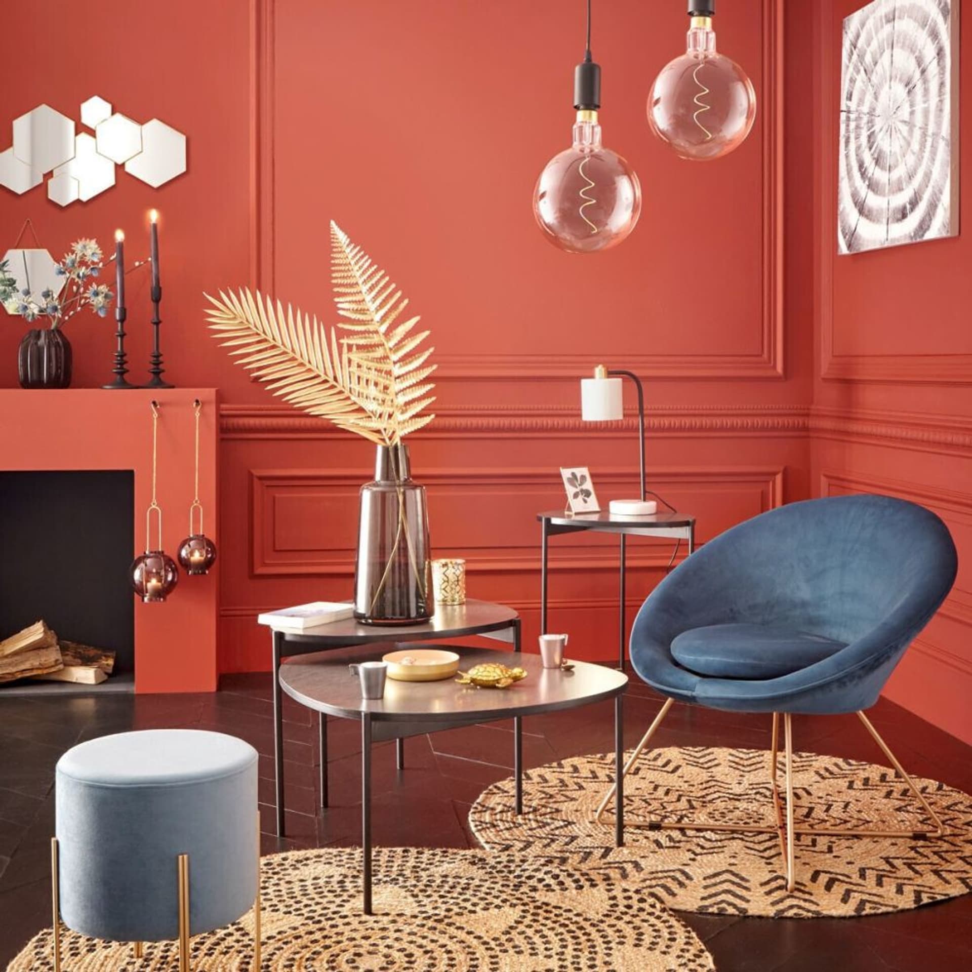 

Pufa na złotych nogach Black Velvet