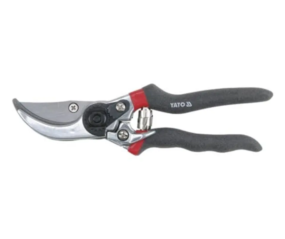 Secateurs, knives, cleavers, pruners