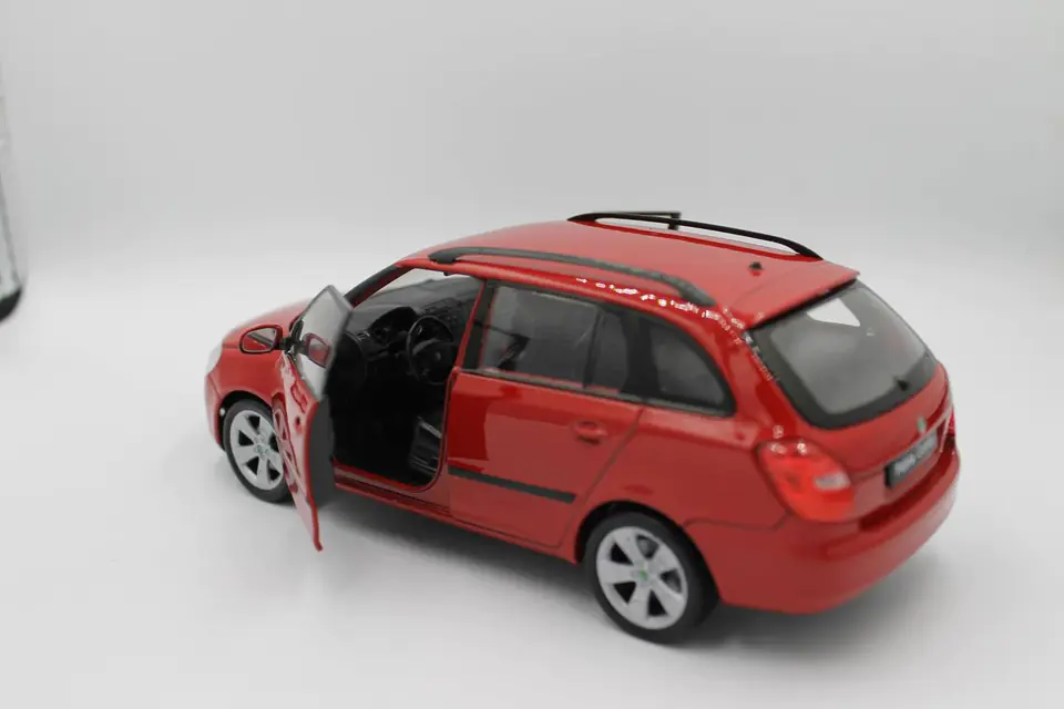METAL CAR WELLY 2009 Skoda Fabia Combi II | Wasserman.eu