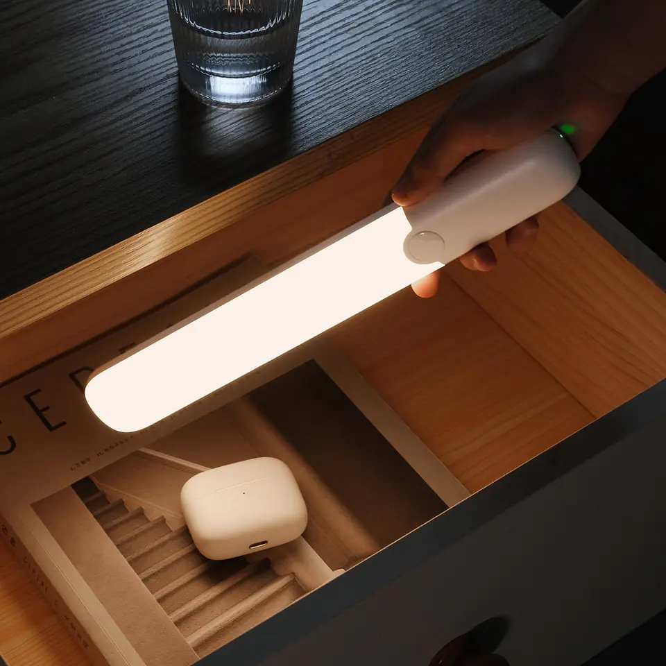 Cabinet lamp with Baseus motion sensor natural light Wasserman.eu
