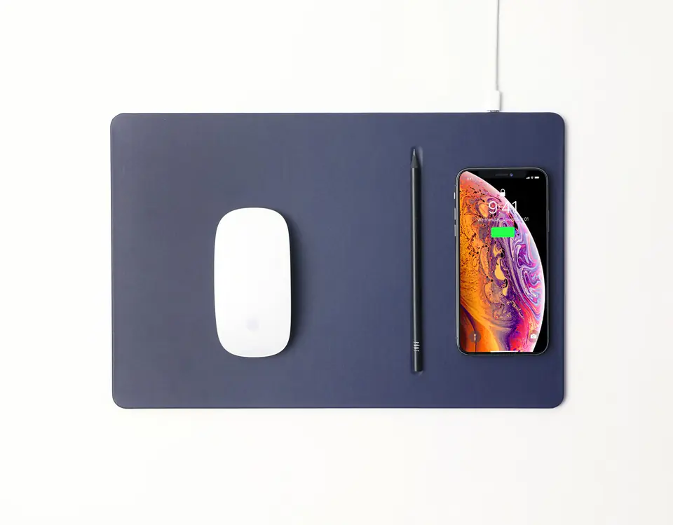 ⁨POUT HANDS3 PRO - Mouse pad with high-speed wireless charging, dark blue⁩ at Wasserman.eu