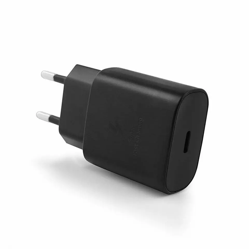 ⁨Wall charger 3,3A Quick Charge 3.0 1x USB Type-C Reverse MT-T800 black⁩ at Wasserman.eu