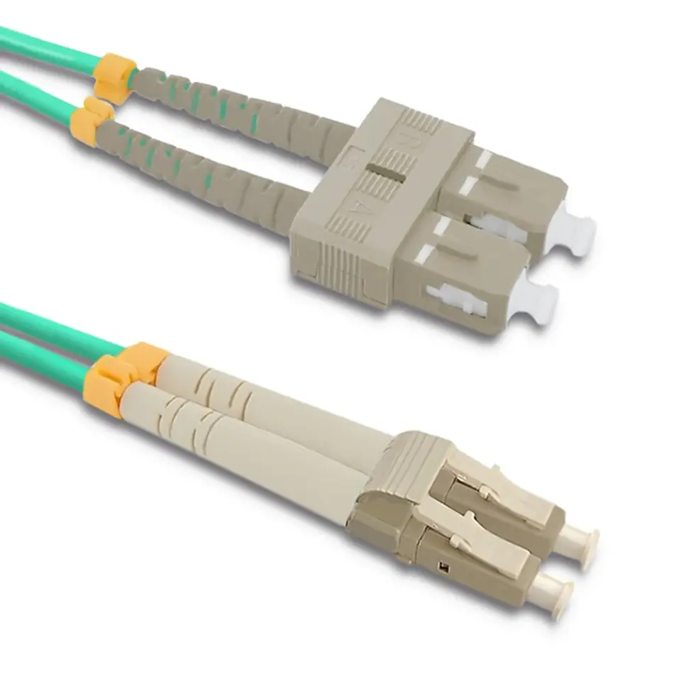 ⁨Qoltec Patchcord światłowodowy LC/UPC - SC/UPC | Multimode | 50/125 | OM4 | Duplex | 5m (0NC)⁩ w sklepie Wasserman.eu