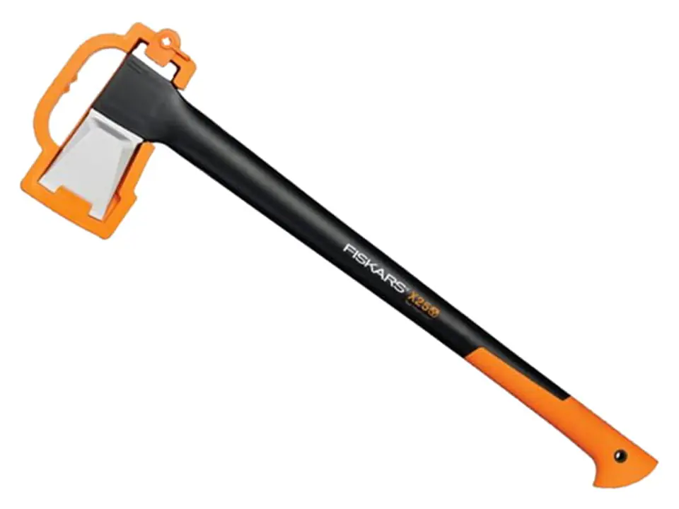 ⁨Splitting ax Fiskars XL - X25⁩ at Wasserman.eu