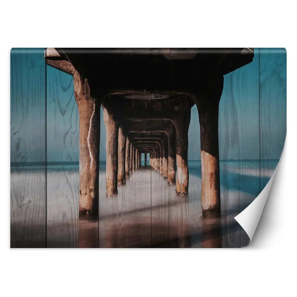 ⁨Fototapeta, Tunel drewniany pod molo (Rozmiar 100x70)⁩ w sklepie Wasserman.eu