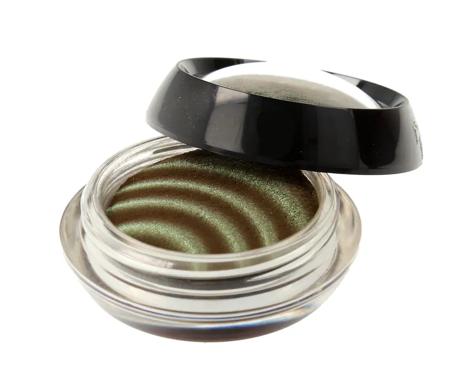 ⁨Makeup Revolution Magnetize Eyeshadow Eye Shadow Magnetic Green 1pcs⁩ at Wasserman.eu