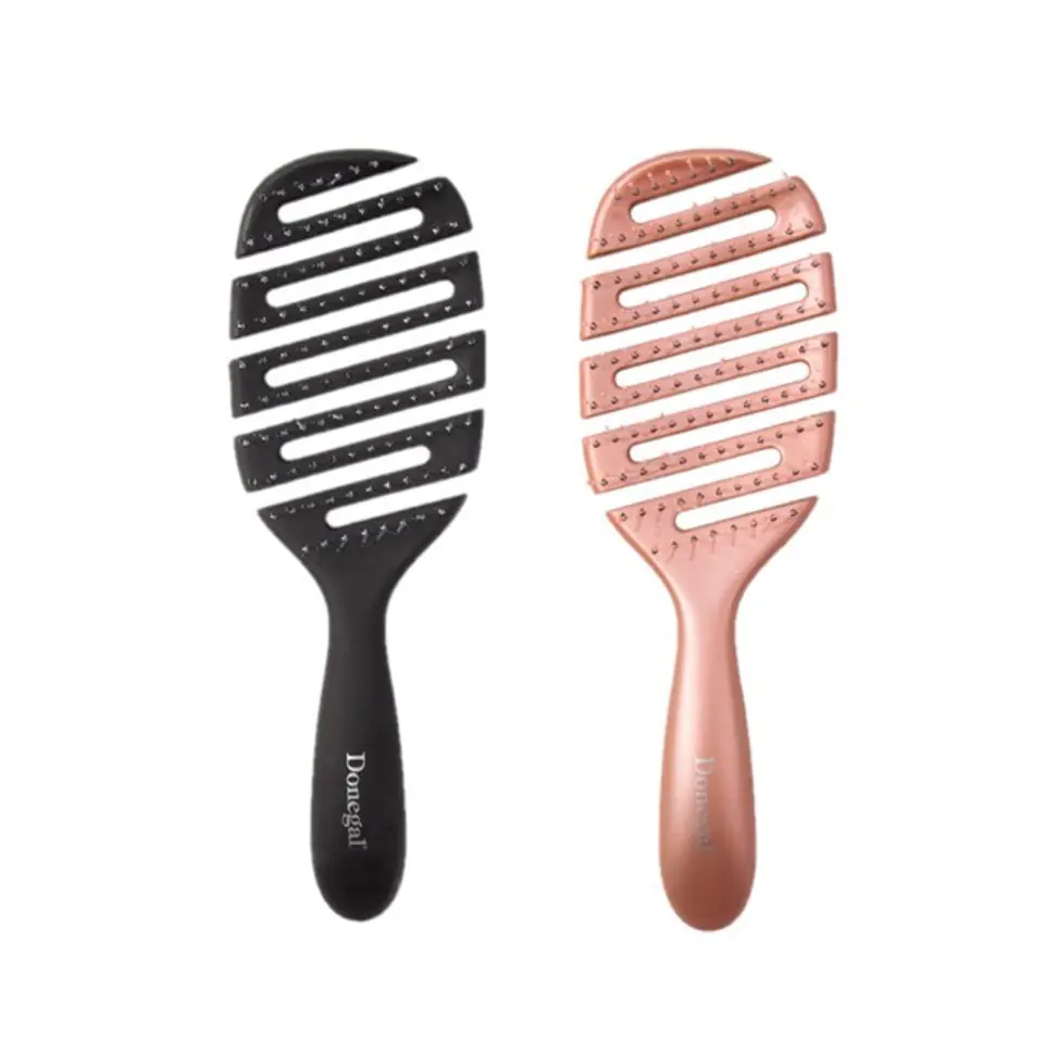 ⁨Donegal Ventilated HairBrush Fit Brush⁩ at Wasserman.eu