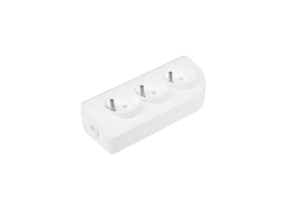 ⁨Extension cable socket x 3 with grounding white GN-30⁩ at Wasserman.eu