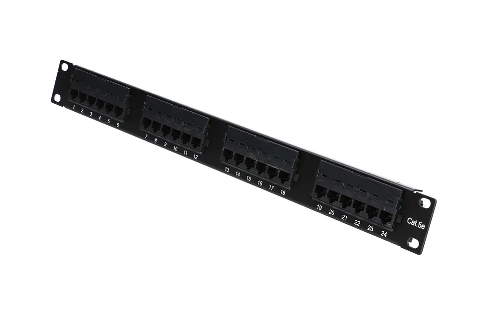 ⁨Patchpanel CAT5E UTP 24 ports⁩ at Wasserman.eu