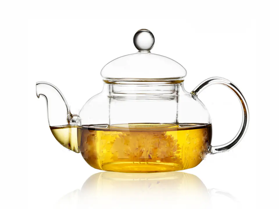 ⁨Medium glass kettle with infuser⁩ at Wasserman.eu