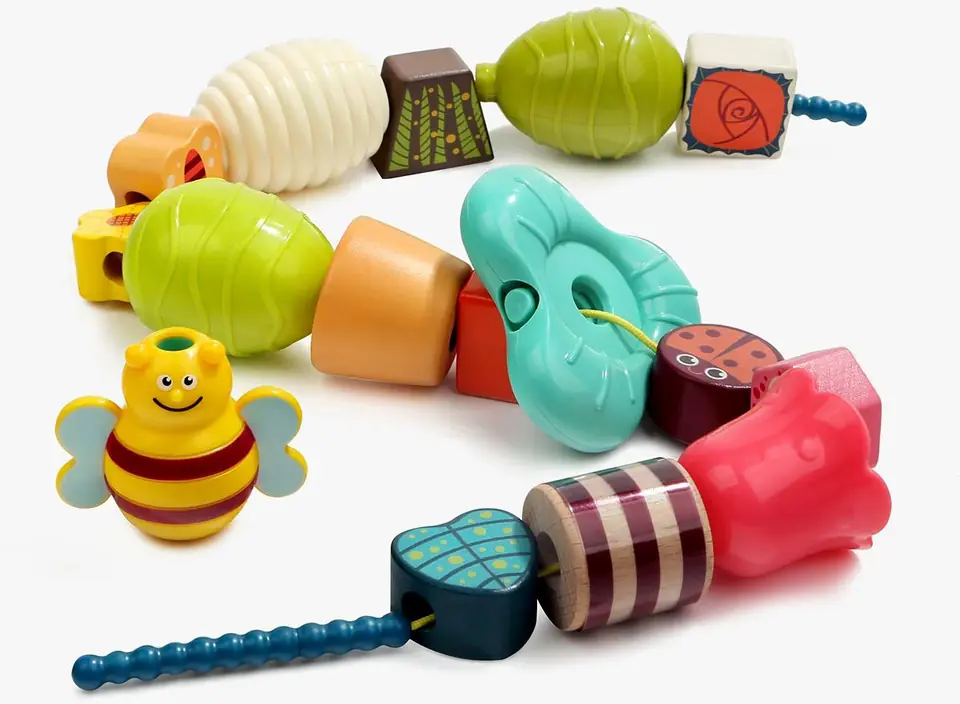 Threading blocks with a bee Top Bright at Wasserman.eu