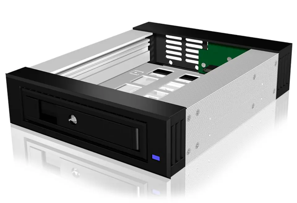 IB-129SSK-B 3,5"/2,5" HDD SATA/SAS at Wasserman.eu