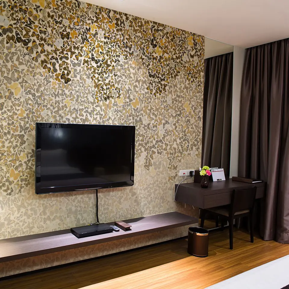 ⁨Wall mural - Art and butterflies (size 350x270)⁩ at Wasserman.eu