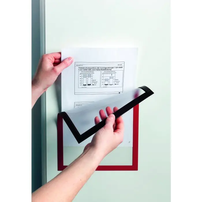 ⁨Ramka magnetyczna A4 (5szt) czerwona 486903 DURAFRAME DURABLE⁩ w sklepie Wasserman.eu