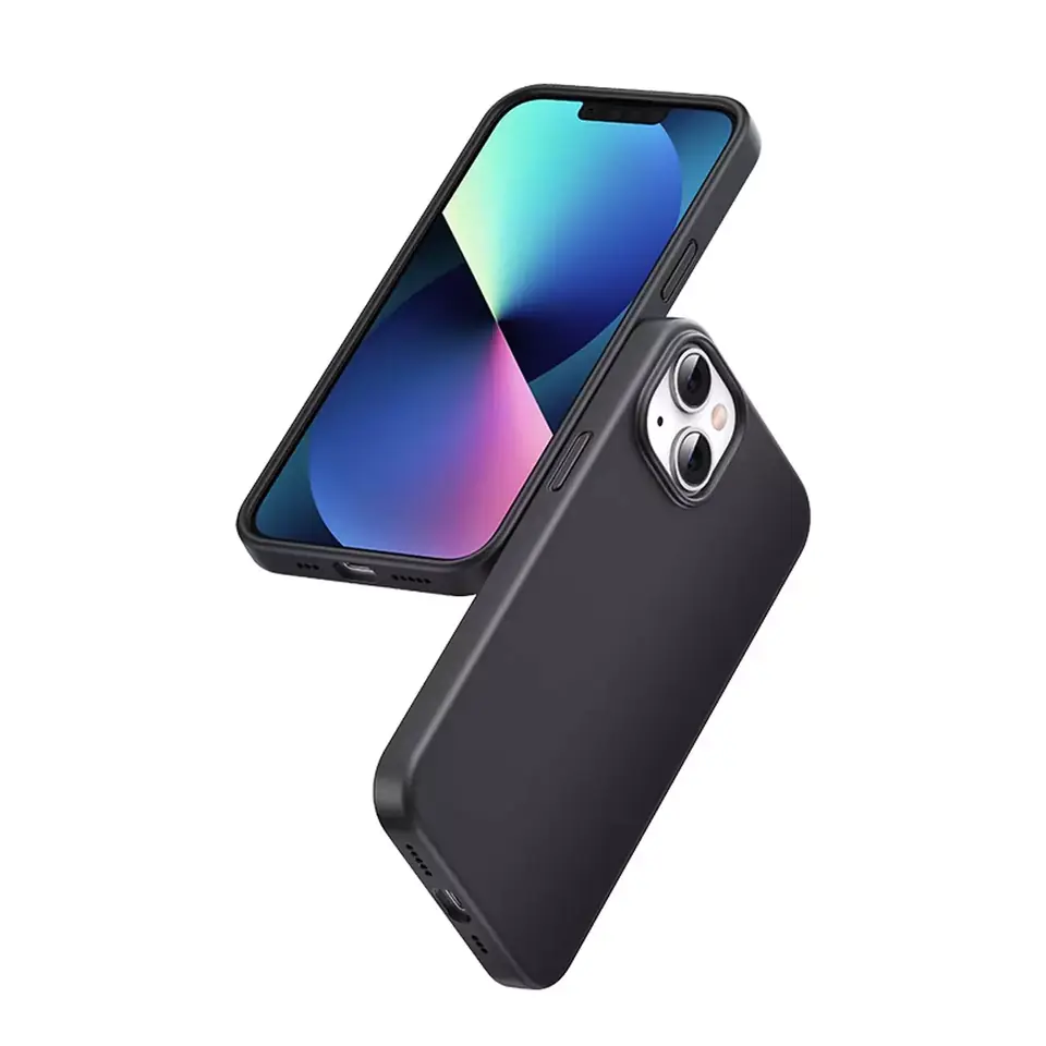 ⁨Ugreen LP626 Silky Silicone Protective Case gumowe elastyczne silikonowe etui na telefon do iPhone 14 Plus czarny (90920)⁩ w sklepie Wasserman.eu