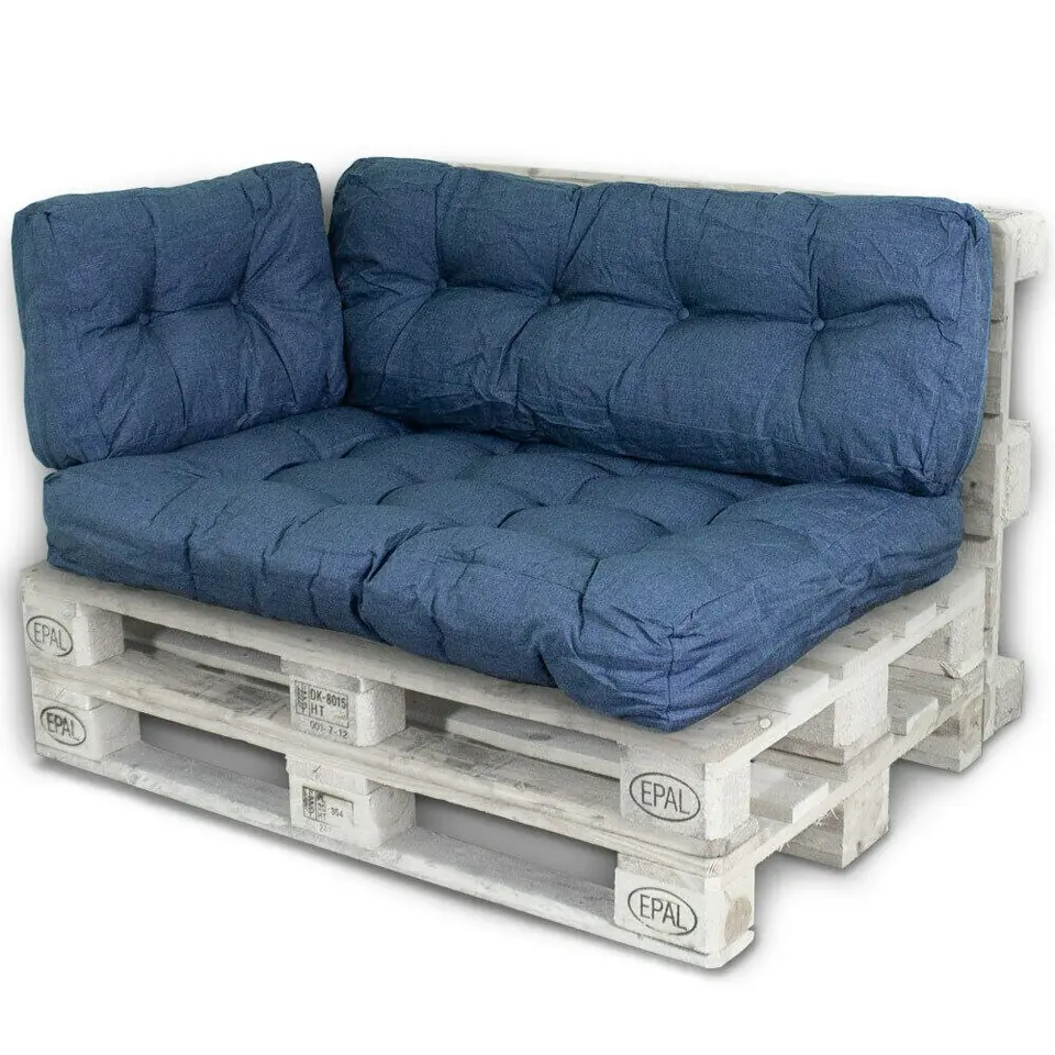 ⁨Pillow pallets sofas benches SEAT⁩ at Wasserman.eu