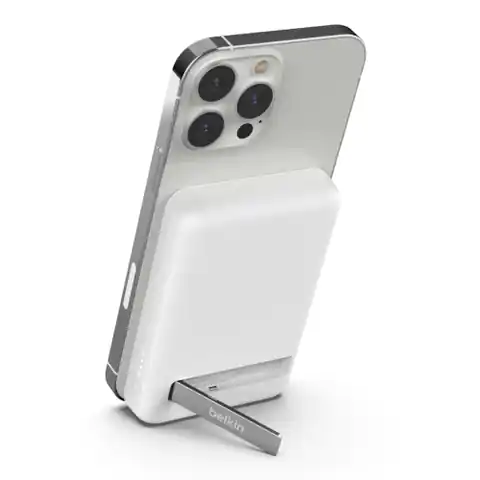 ⁨Magnetic Wireless Power Bank with stand white⁩ at Wasserman.eu