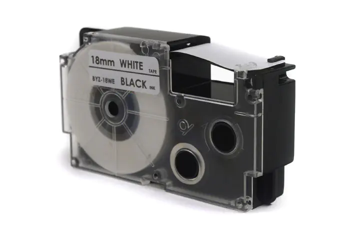 ⁨Casio Compatible JetWorld Tape Black on White 18mm x 8m (PT-18WE1, PT18WE1, XR-18WE1, XR18WE1)⁩ at Wasserman.eu