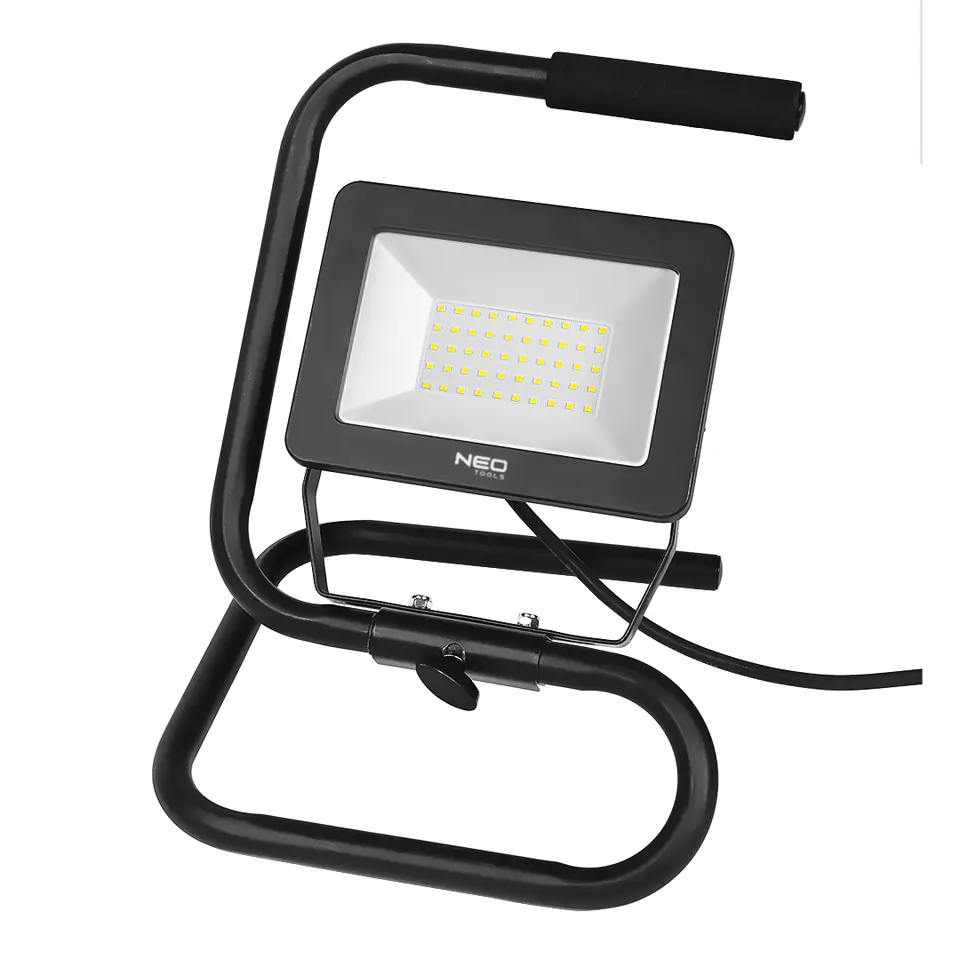 ⁨Spotlight 50W SMD LED 4500 lm portable⁩ at Wasserman.eu