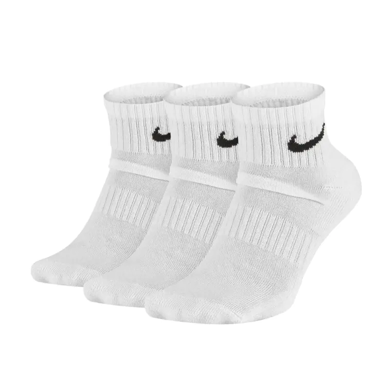 ⁨Skarpety Nike Everyday Cushion Ankle 3Pak M SX7667 (kolor Biały, rozmiar 34 - 38)⁩ w sklepie Wasserman.eu