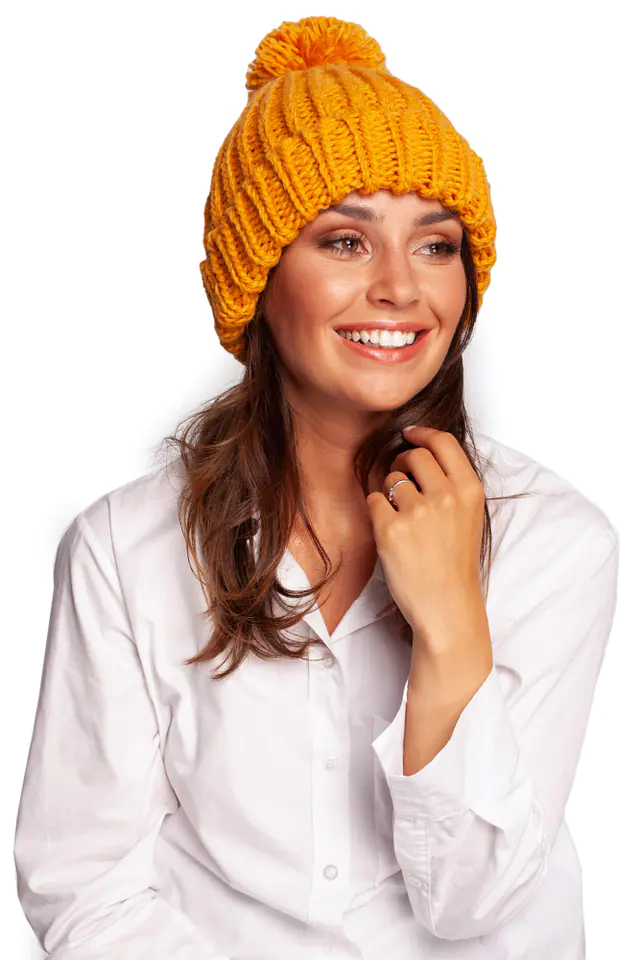 ⁨BK101 Cap with pompom - honey (Yellow, one size one-size)⁩ at Wasserman.eu