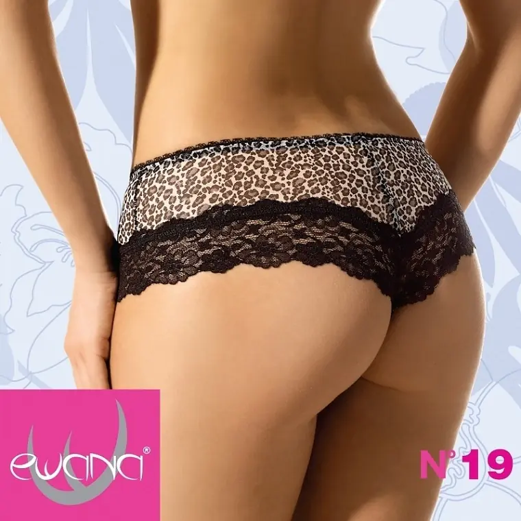⁨Shorty Wild 019 White (size L)⁩ at Wasserman.eu