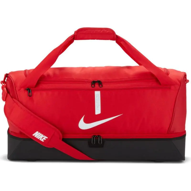 ⁨Torba Nike Academy Team Hardcase L CU8087 657 (kolor czerwony)⁩ w sklepie Wasserman.eu