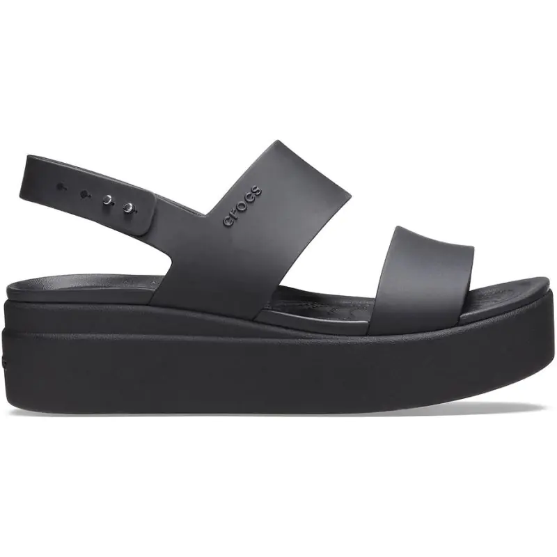 ⁨Sandały Crocs Brooklyn Low Wedge W 206453 (kolor Czarny, rozmiar 37-38)⁩ w sklepie Wasserman.eu