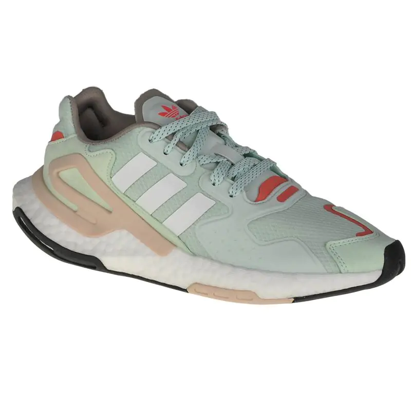 ⁨Buty adidas Day Jogger W FW4829 (kolor Zielony, rozmiar 35.5)⁩ w sklepie Wasserman.eu