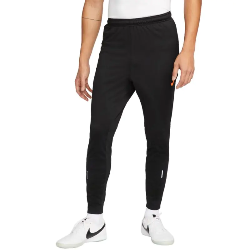 ⁨Spodnie Nike Therma-Fit Strike Pant Kwpz Winter Warrior M DC9159 (kolor Czarny, rozmiar S)⁩ w sklepie Wasserman.eu