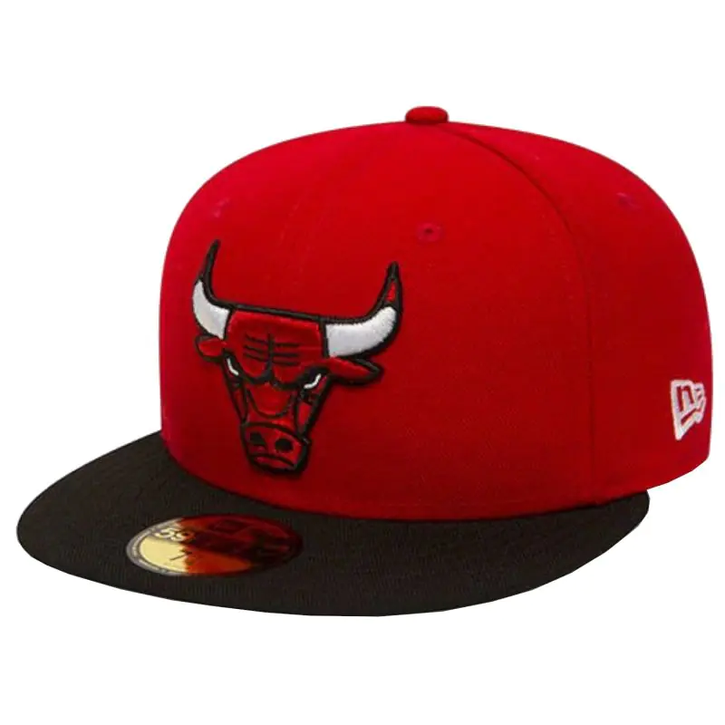 ⁨Czapka z daszkiem New Era Chicago Bulls NBA Basic Cap M (kolor Czerwony, rozmiar 7 1/4)⁩ w sklepie Wasserman.eu