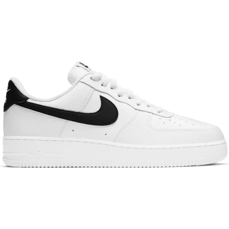 ⁨Buty Nike Air Force 1 '07 M CT2302 (kolor Biały, rozmiar 47)⁩ w sklepie Wasserman.eu