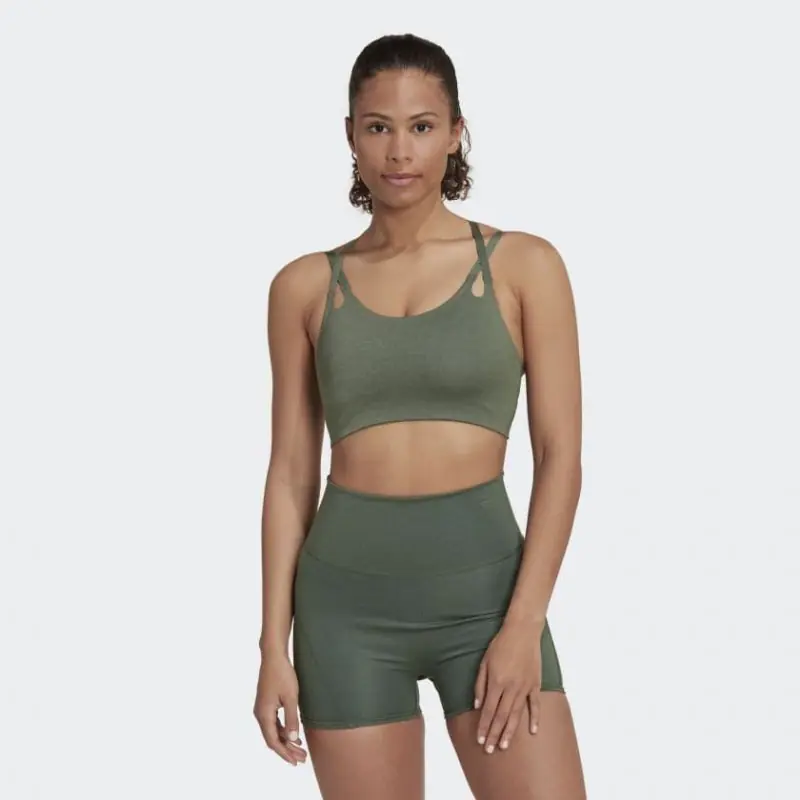 ⁨Stanik adidas Yoga Luxe Studio Light-Support Fire Bra W (kolor Zielony, rozmiar SDD)⁩ w sklepie Wasserman.eu