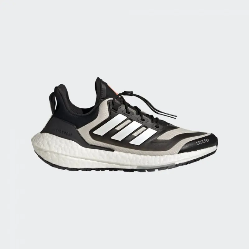 ⁨Buty adidas Ultraboost 22 Cold.Rdy 2.0 W (kolor Biały. Czarny, rozmiar 37 1/3)⁩ w sklepie Wasserman.eu