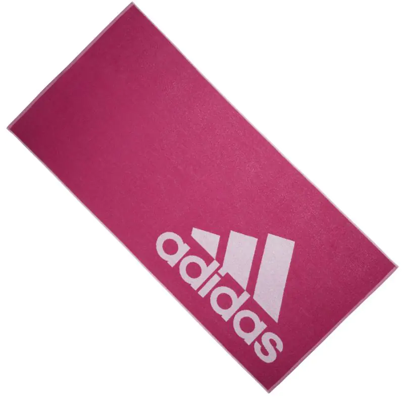 ⁨Ręcznik adidas Towel (kolor Różowy)⁩ w sklepie Wasserman.eu