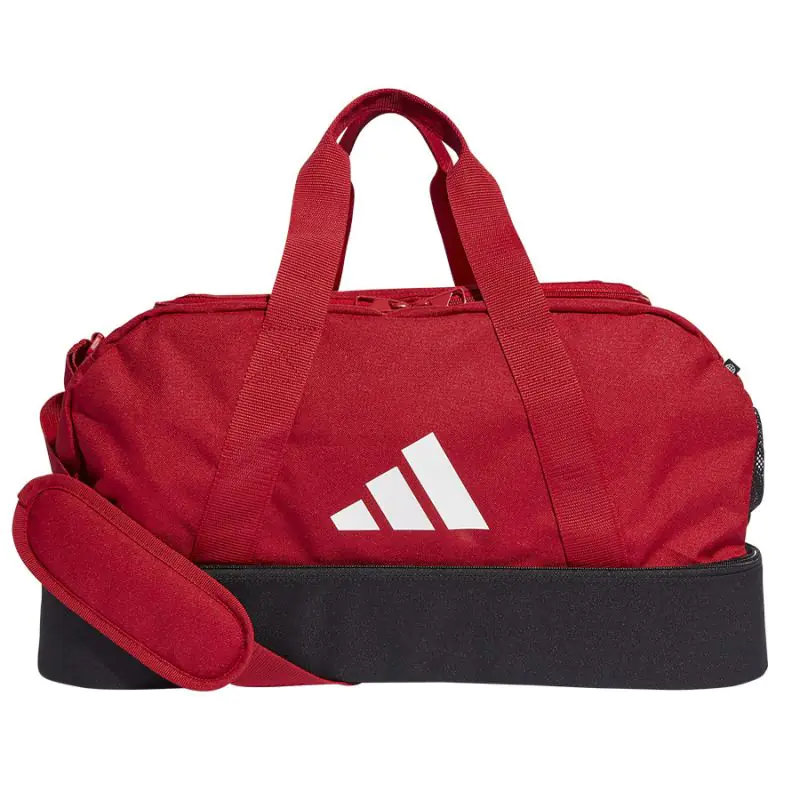 ⁨Torba adidas Tiro Duffel Bag BC S (kolor czerwony)⁩ w sklepie Wasserman.eu